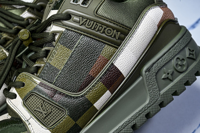 L*VT TRAINER MAXI LVSMS-008