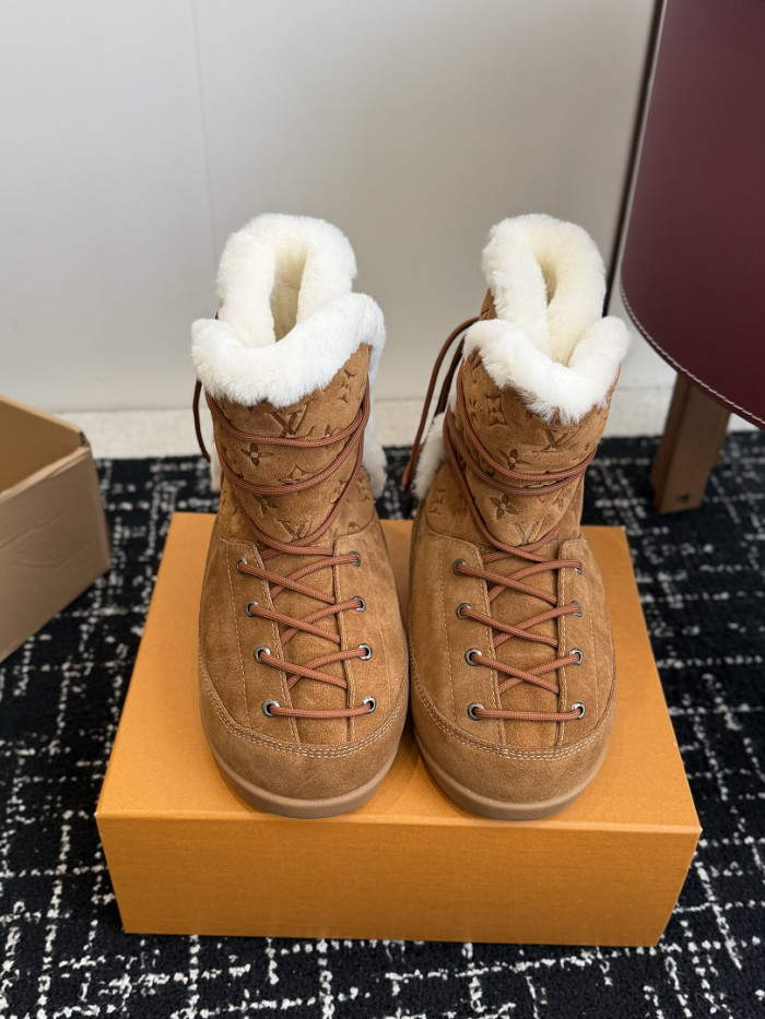 L**V**T* BOOTS LVTBS-068