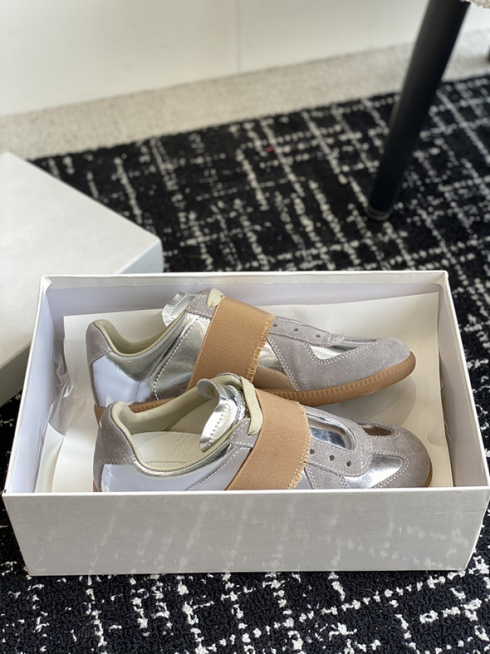 Ma*iso*n Mar*giela MAMA-052