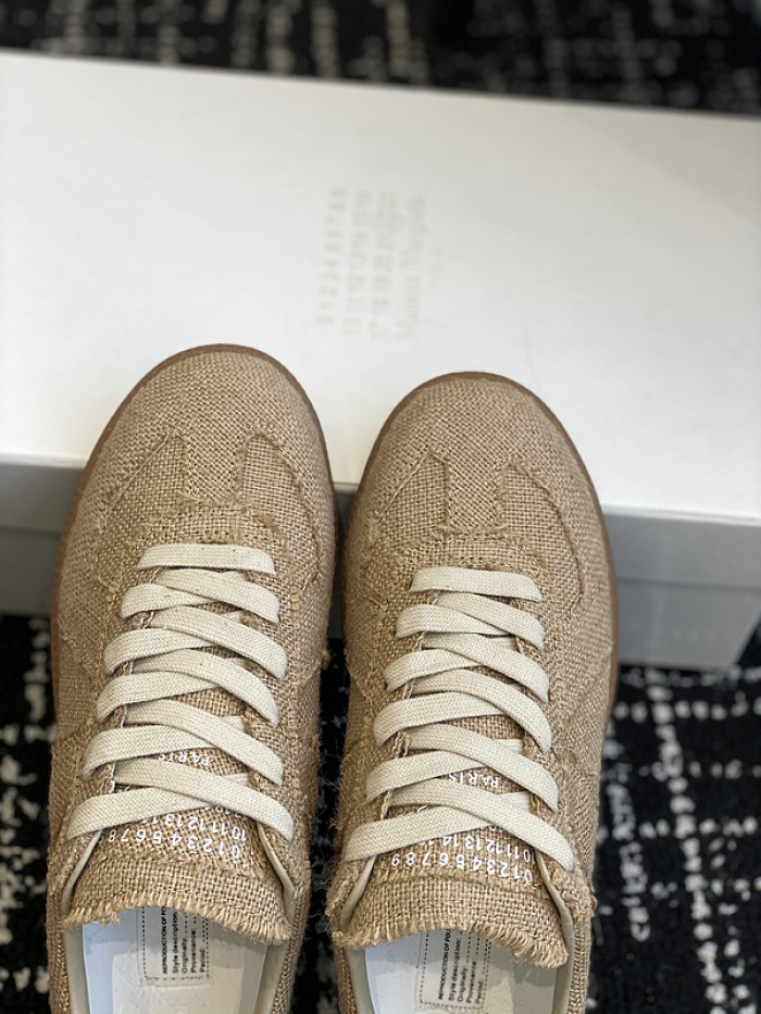 Ma*iso*n Mar*giela MAMA-030