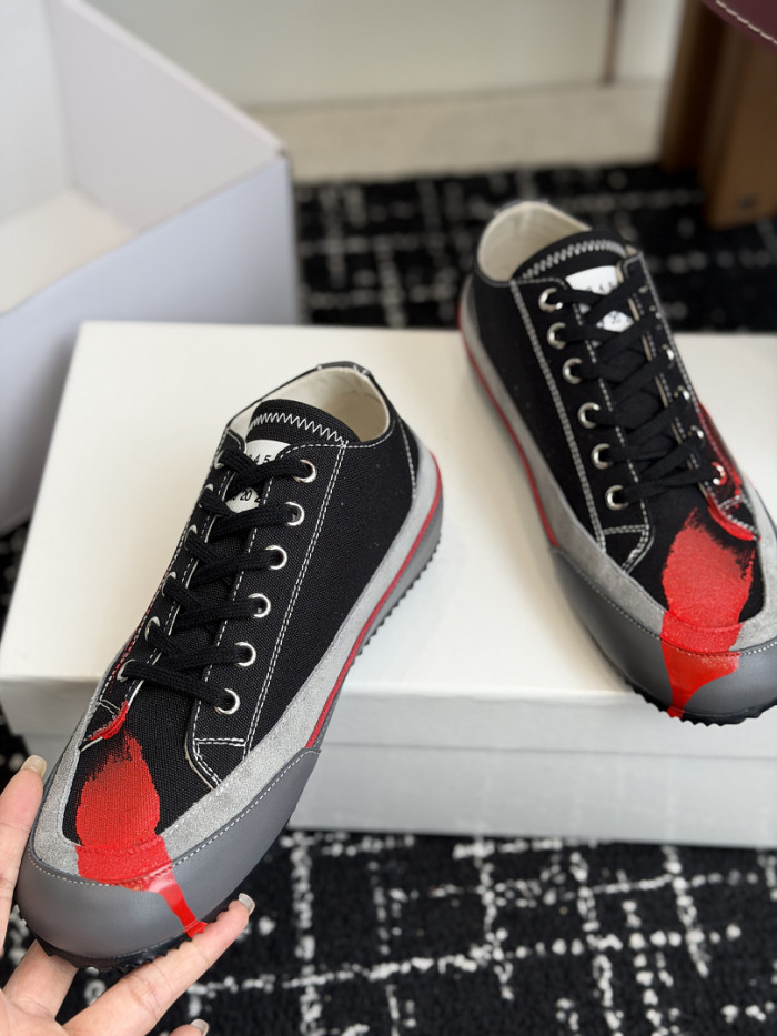 Ma*iso*n Mar*giela MNMA-0201