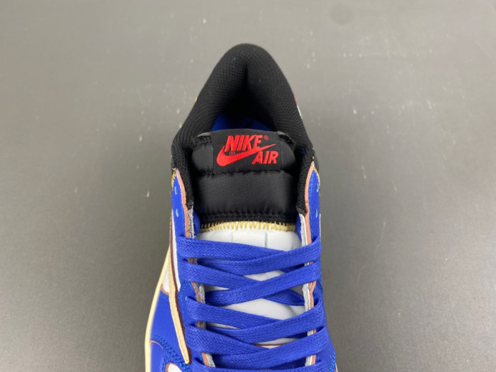 Travis Scott x Air Jordan 1 Low OG DM7888-111