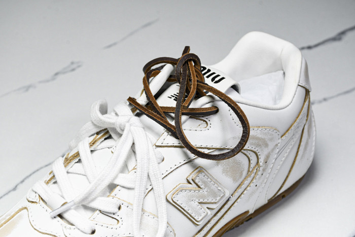 New Balance x Mi­uMi­u 530 MM-002