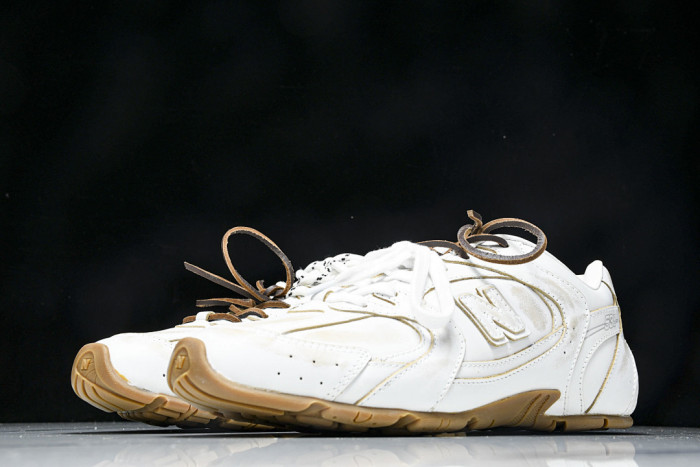 New Balance x Mi­uMi­u 530 MM-002
