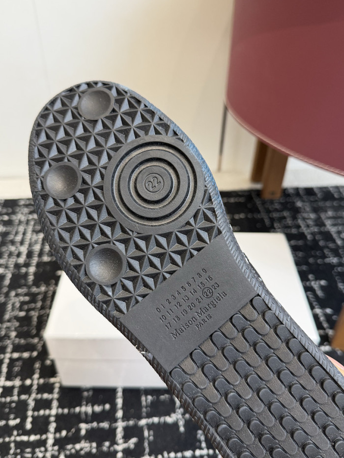 Ma*iso*n Mar*giela MAMA-0181
