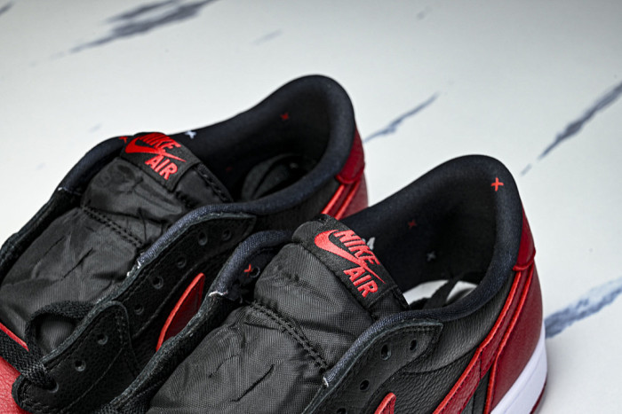 Air Jordan 1 Low OG “Banned” IW6276-001