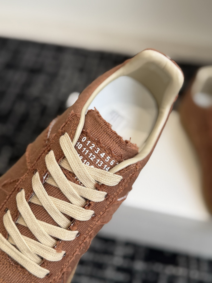 Ma*iso*n Mar*giela MNMA-0223