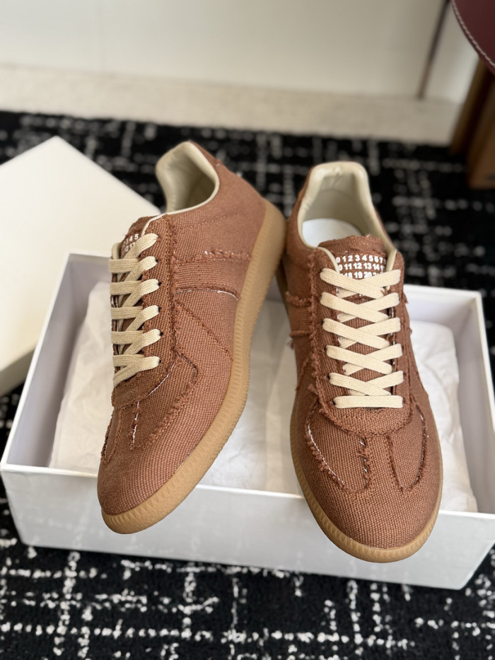 Ma*iso*n Mar*giela MNMA-0223