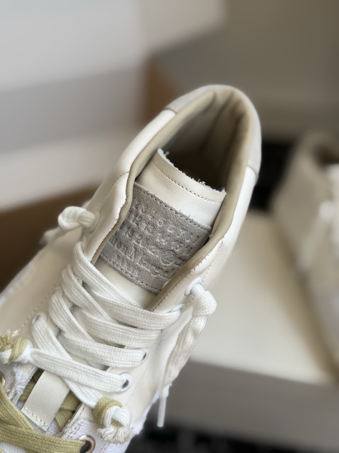 Ma*iso*n Mar*giela MNMA-0217