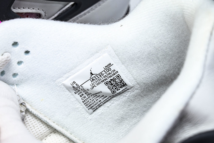 NIKE AIR JORDAN 4 RETRO JA1135-100