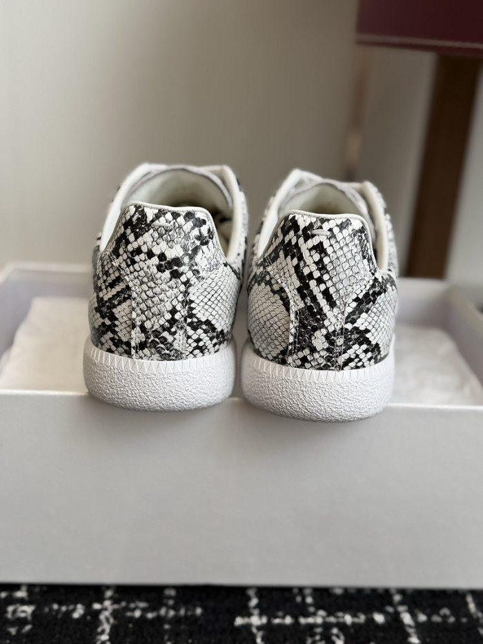 Ma*iso*n Mar*giela MNMA-0242