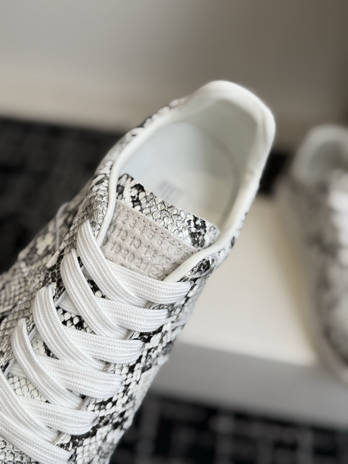 Ma*iso*n Mar*giela MNMA-0242
