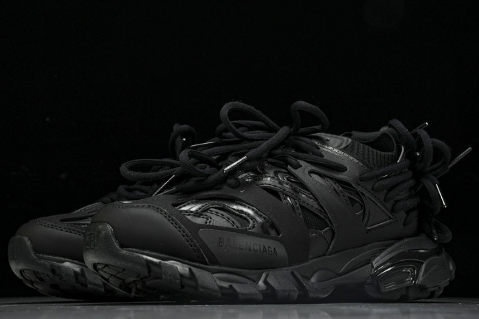 Ba*len*cia*ga track runner btt-198