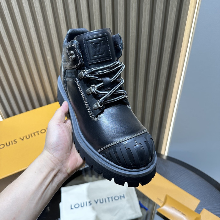 L**V**T* BOOTS LVTBS-063