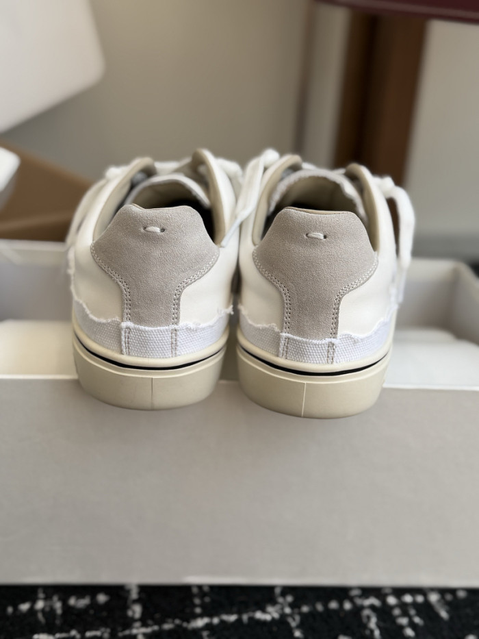 Ma*iso*n Mar*giela MNMA-0212