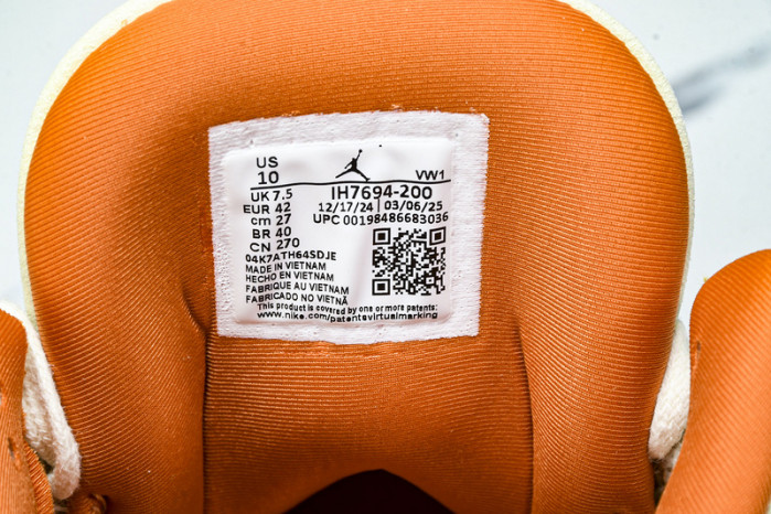 Air Jordan 3 Retro "Starfish" IH7694-200