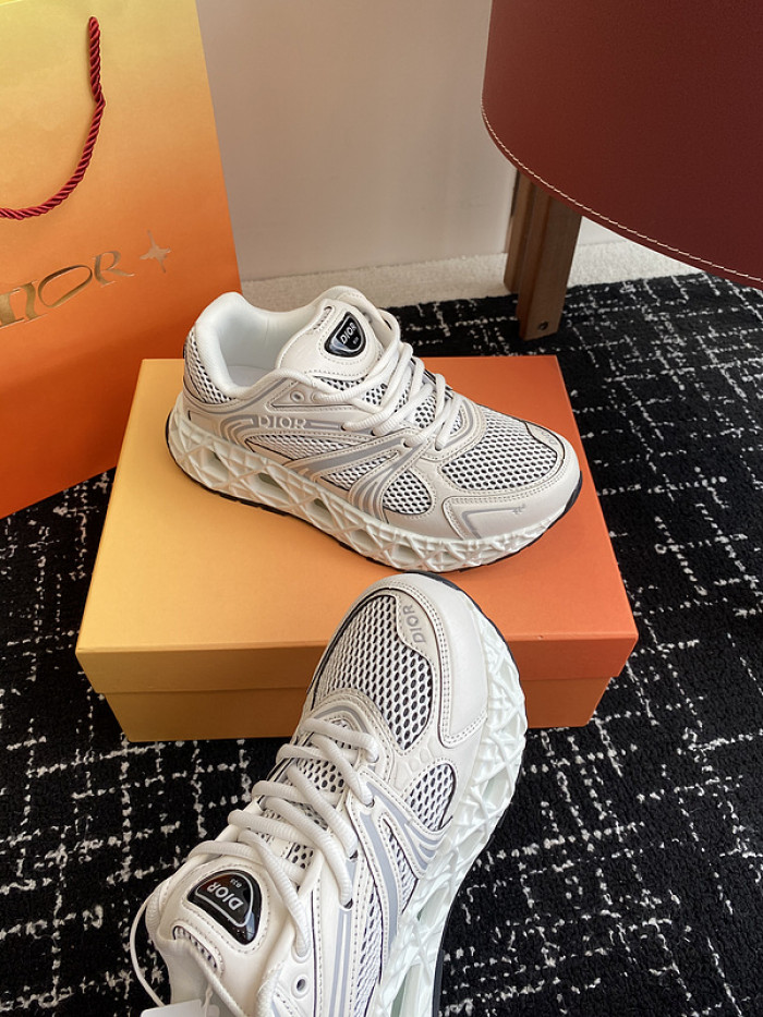 D10r x kaws b35 nxt drb35-001