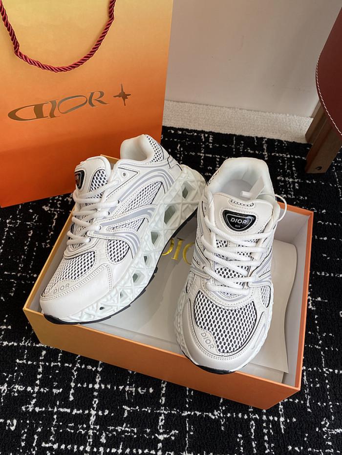 D10r x kaws b35 nxt drb35-001