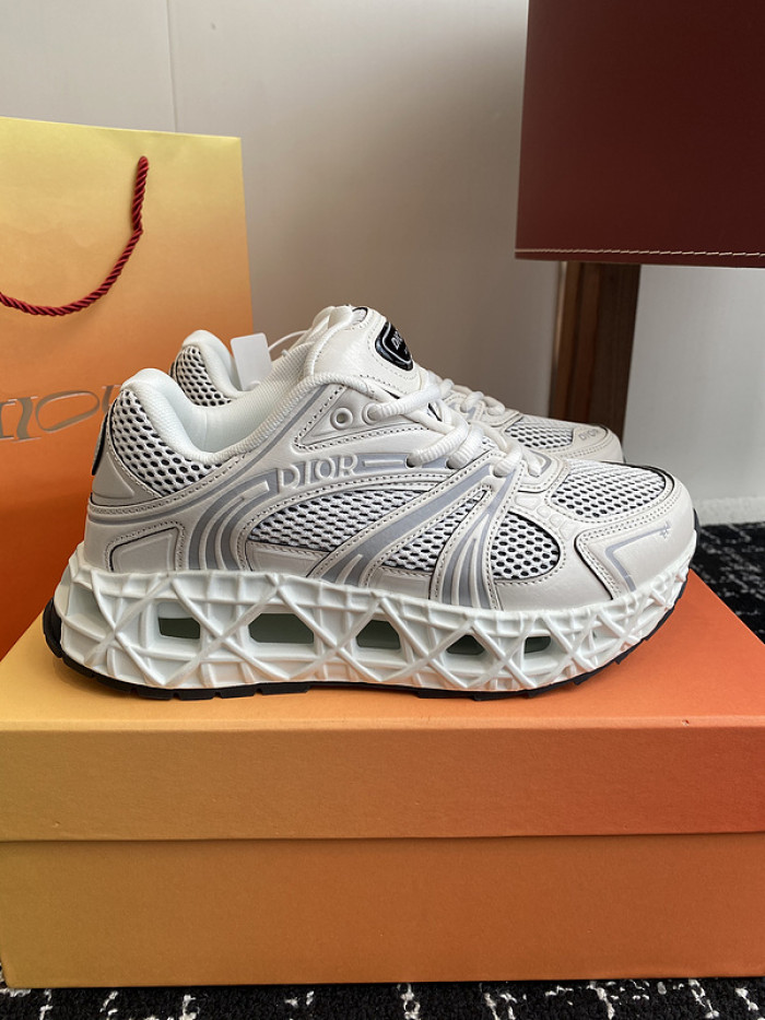 D10r x kaws b35 nxt drb35-001