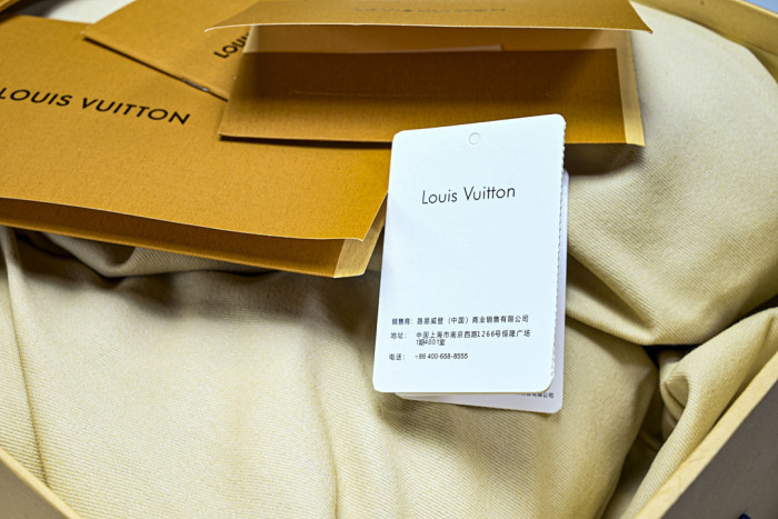 L**V**T* BOOTS LVTBS-060
