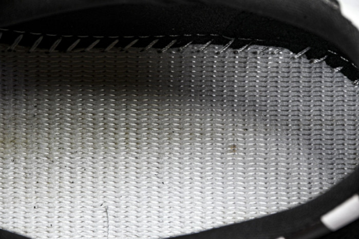 C/O​ SNEAKERS CO-040