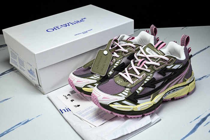 C/O​ SNEAKERS CO-072