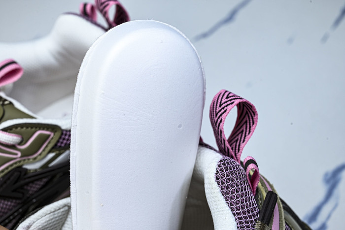 C/O​ SNEAKERS CO-072