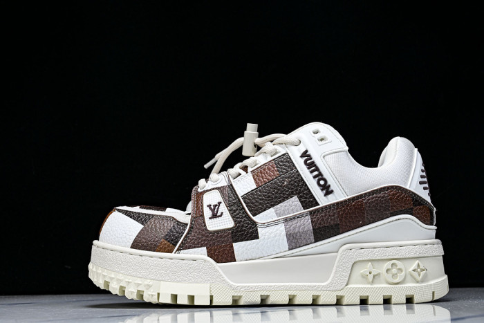 L*VT TRAINER MAXI LVSMS-004