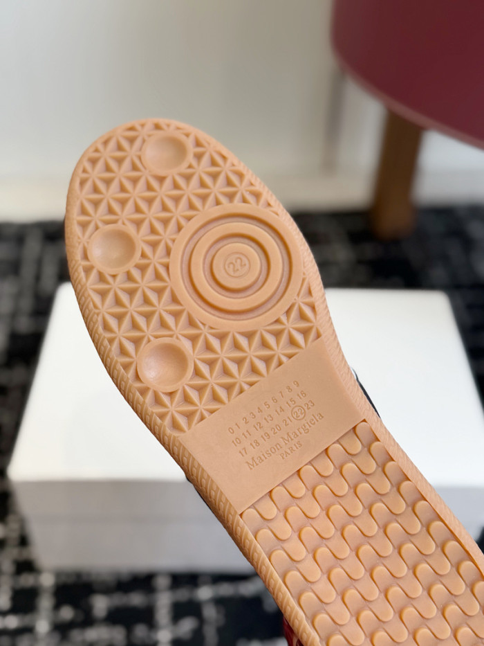 Ma*iso*n Mar*giela MNMA-0209