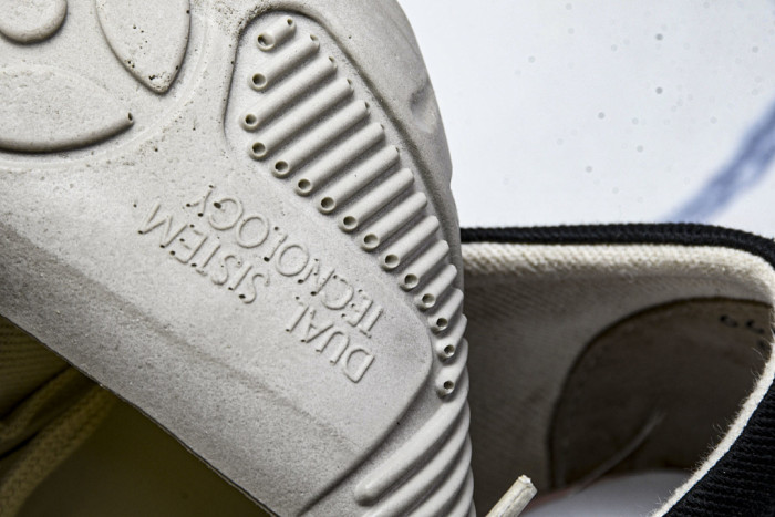 RICK OWEN.S SNEAKER RO-364 (tongue with embroidery)