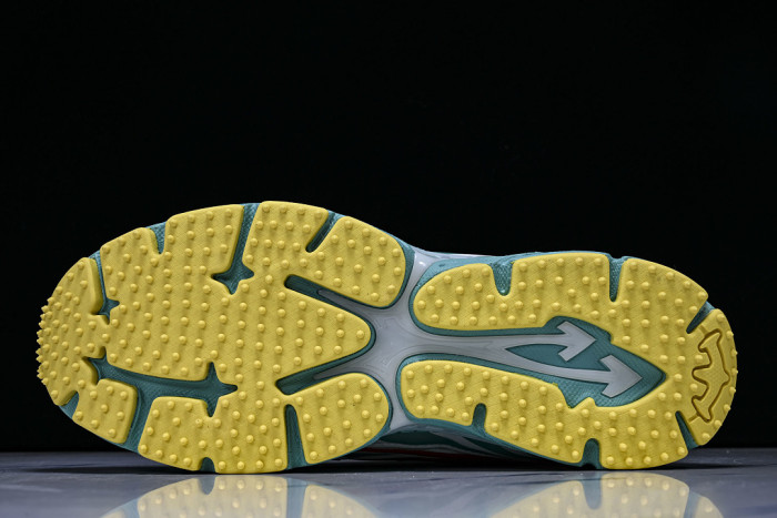 C/O​ SNEAKERS CO-078