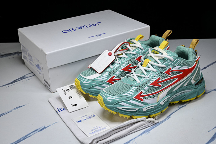 C/O​ SNEAKERS CO-078