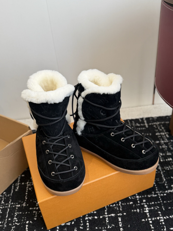 L**V**T* BOOTS LVTBS-067
