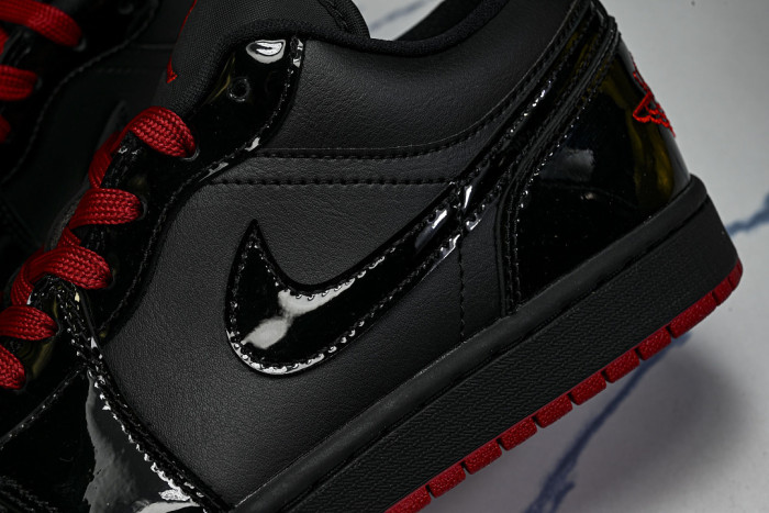 Air Jordan 1 Low 553558-606