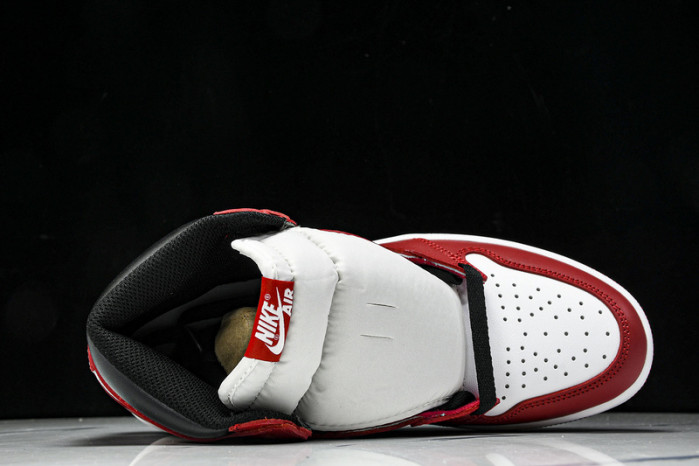 Jordan 1 Retro Chicago 555088-101