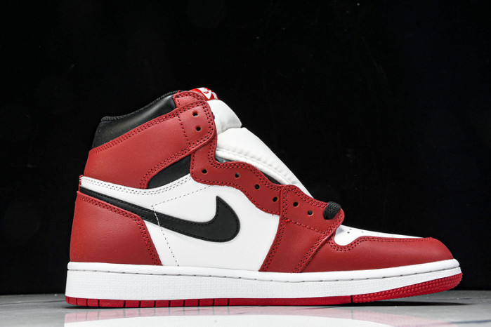 Jordan 1 Retro Chicago 555088-101