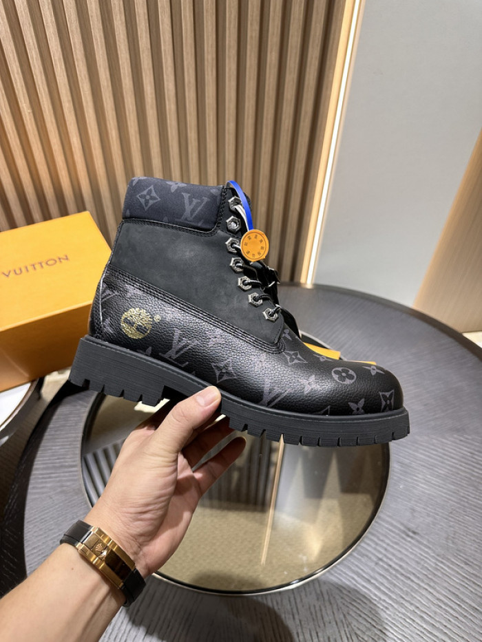 L**V**T* BOOTS LVTBS-010