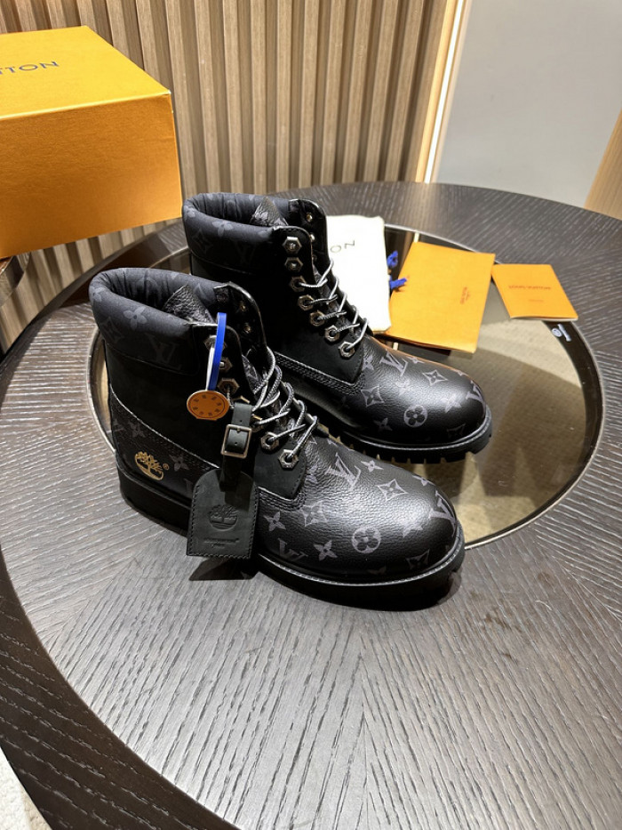 L**V**T* BOOTS LVTBS-010