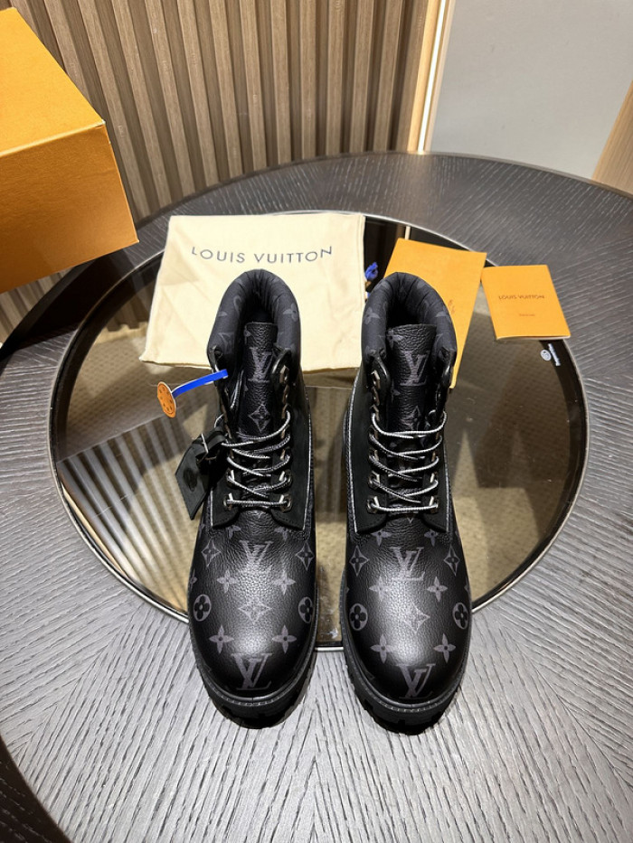 L**V**T* BOOTS LVTBS-010