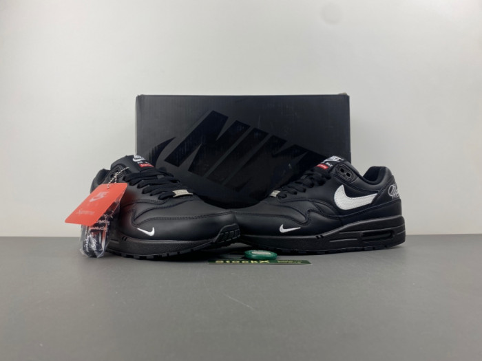Svp*me x nike air max 1 