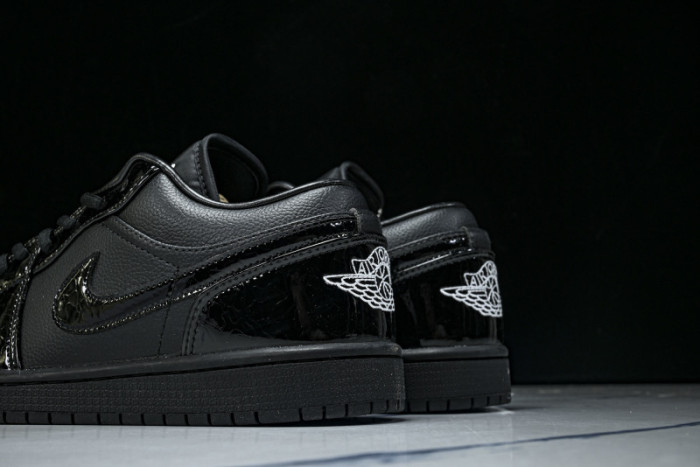 Air Jordan 1 Low HJ7743-010