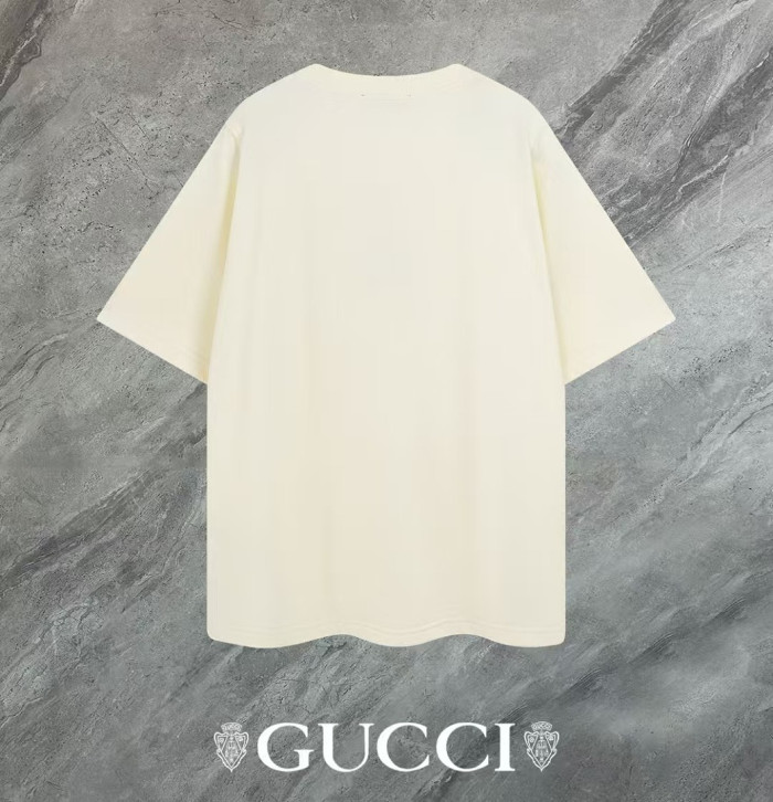 G*UCCI CLOTHES GICS-029