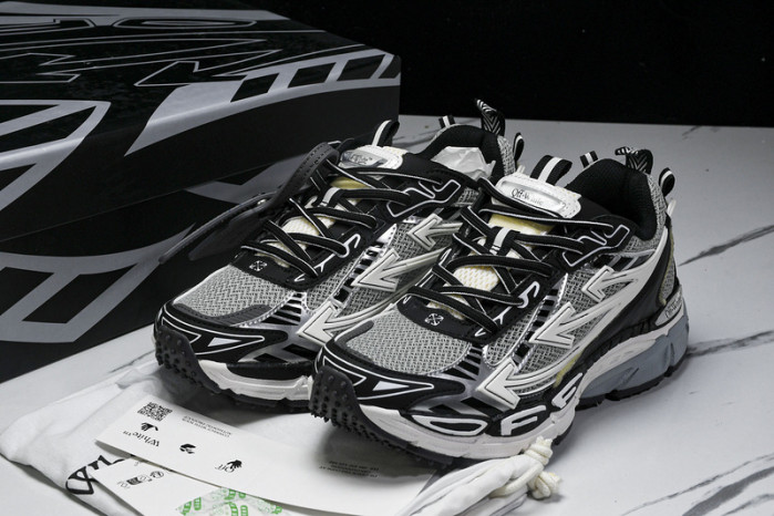 c/o sneakers co-004