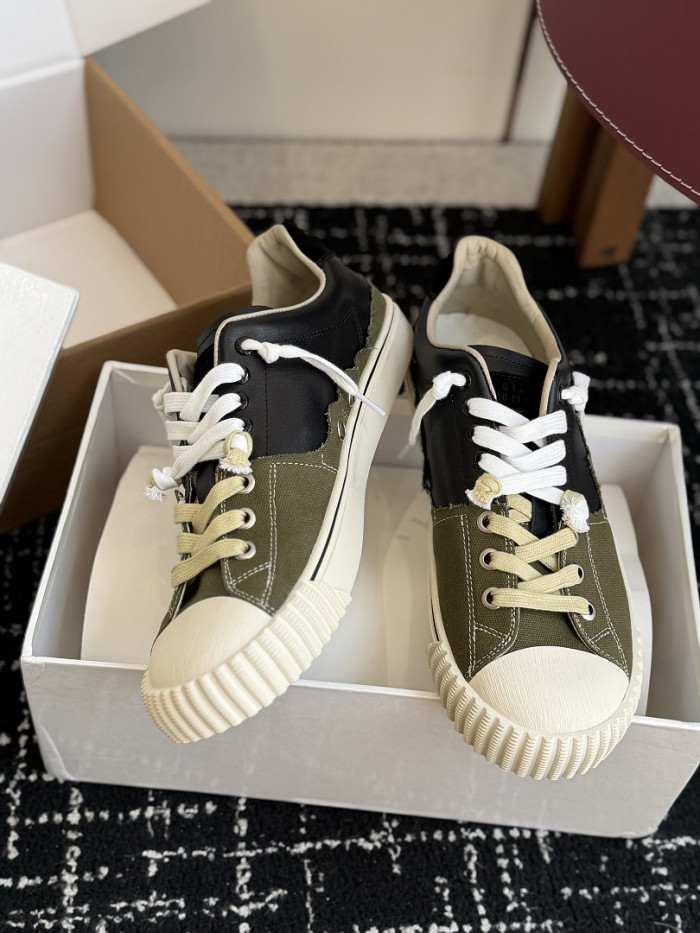 Ma*iso*n Mar*giela MNMA-0213