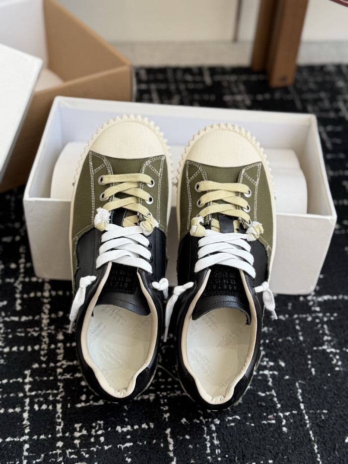 Ma*iso*n Mar*giela MNMA-0213
