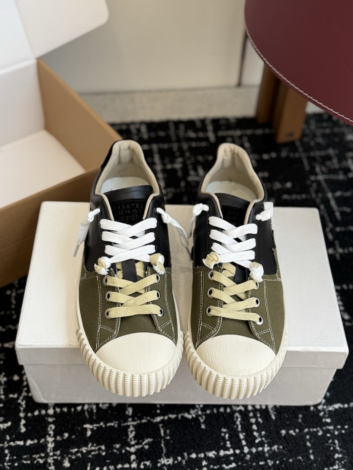 Ma*iso*n Mar*giela MNMA-0213