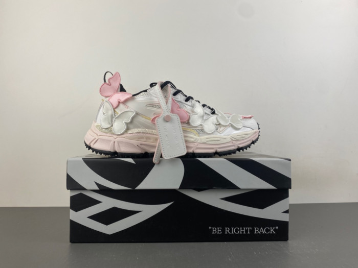 C/O​ SNEAKERS CO-076