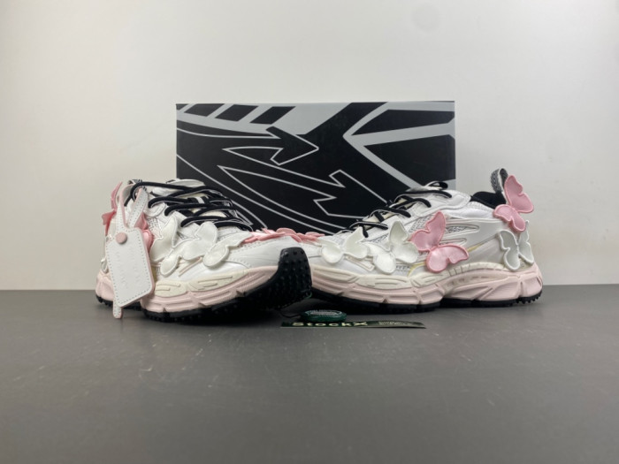 C/O​ SNEAKERS CO-076