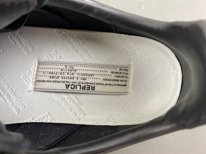 Ma*iso*n Mar*giela MNMA-0243