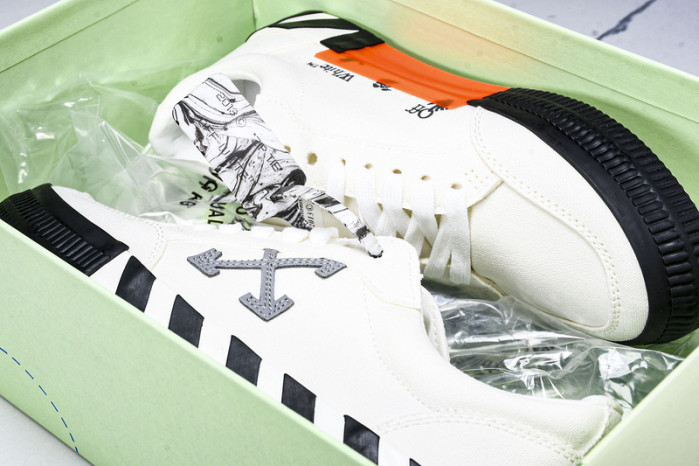 C/O SNEAKERS CO-034